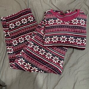 Nautica Women's Pajama Set in Burgundy and White